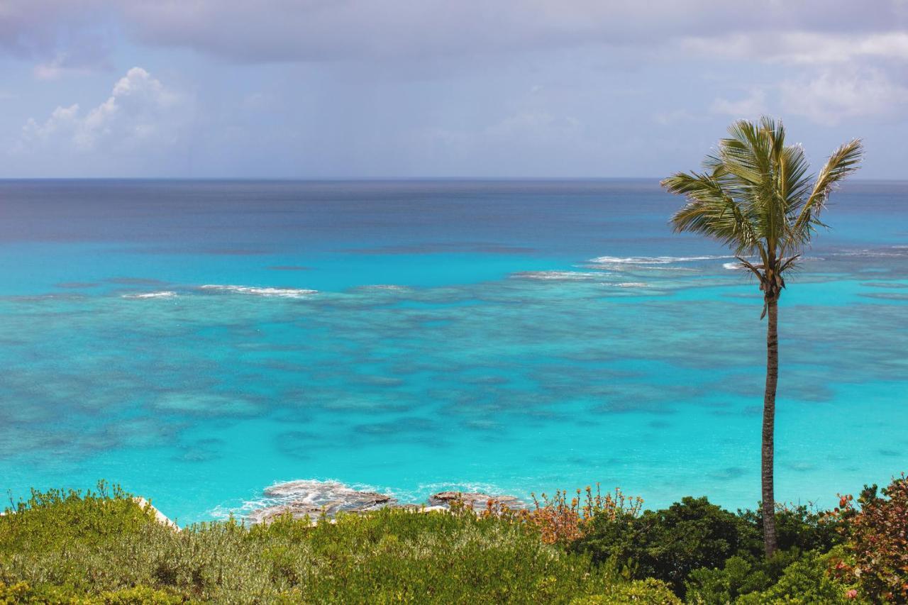 Hotel Azura Bermuda à Mount Pleasant Extérieur photo